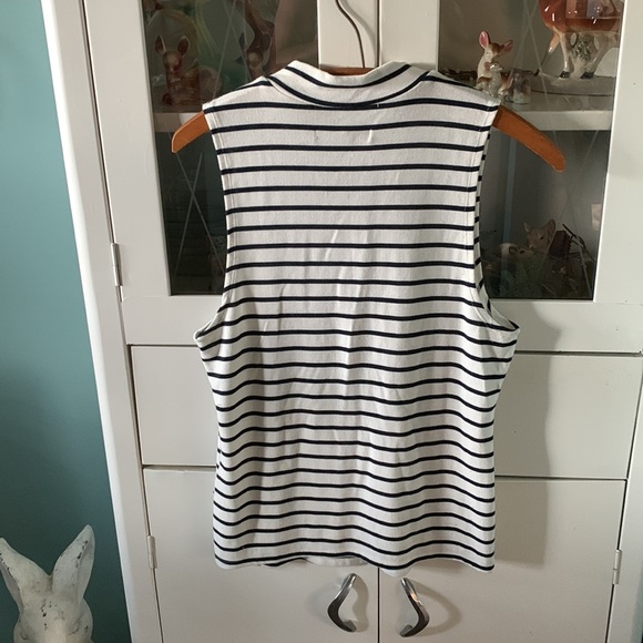 Abercrombie & Fitch sz S top sleeveless striped euc - Picture 4 of 4